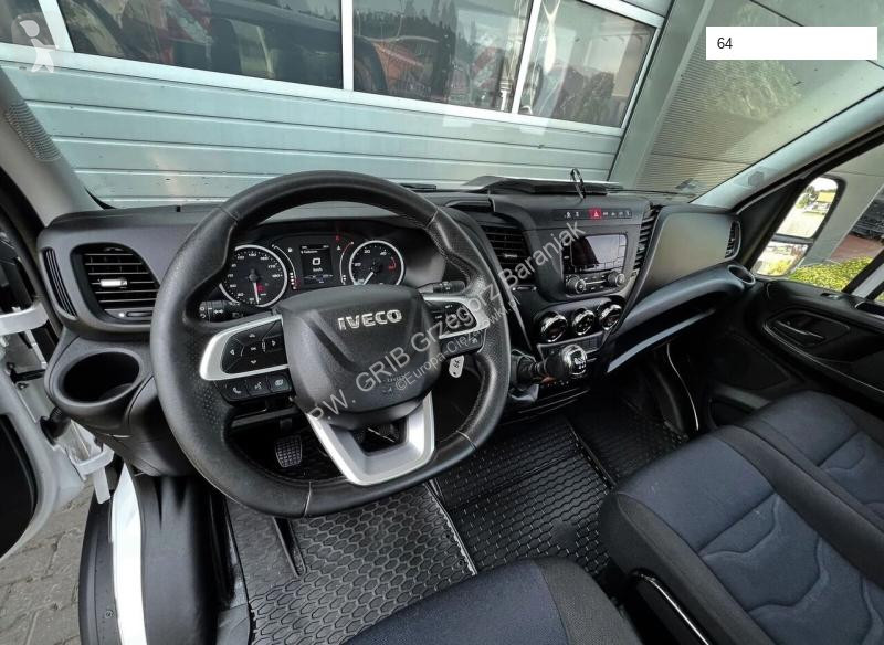 Véhicule utilitaire Iveco 35S18 Autotransporter...