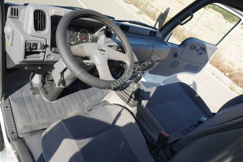Furgoneta Nissan