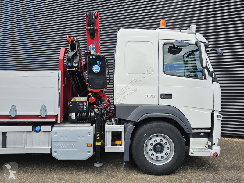 Camião Volvo FM 330 4x2 / EFFER 12.5 t/m CRANE...