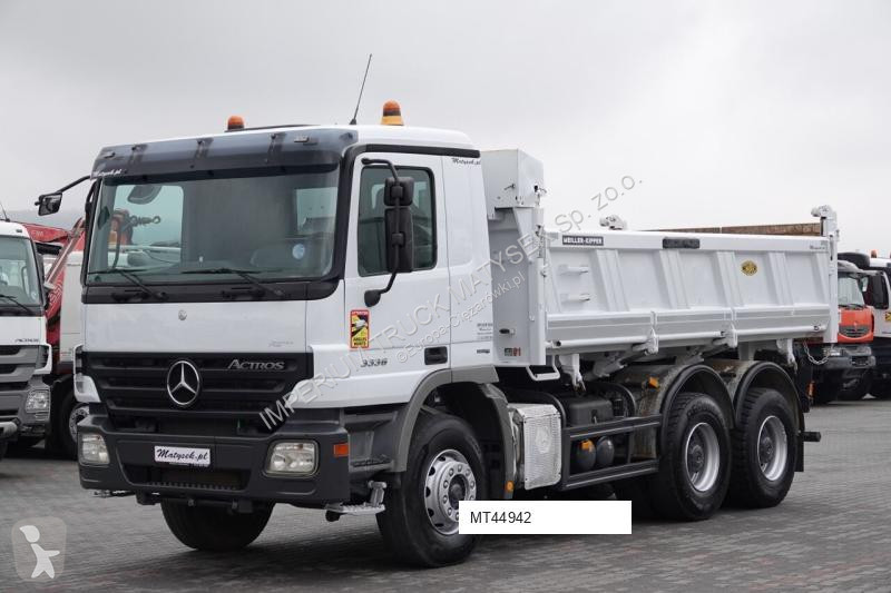 Camião Mercedes ACTROS 3336
