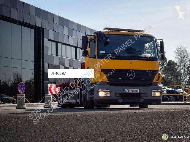 Camión Mercedes 975