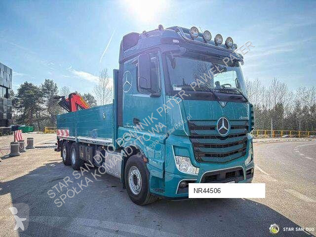 Vrachtwagen Mercedes PK 16001 HDS
