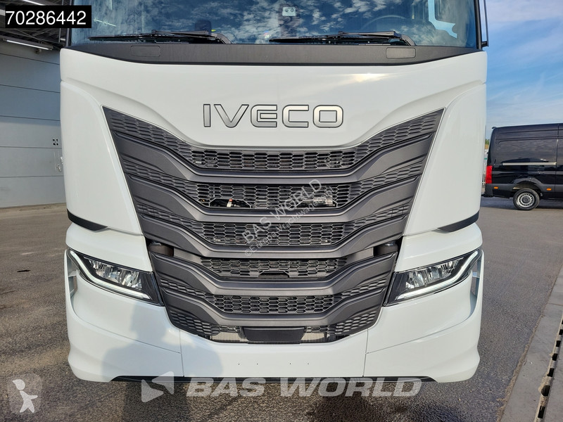 Camión Iveco X-Way 580 6X2 NEW Palfinger...