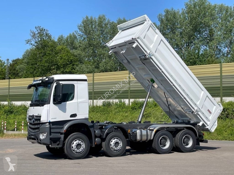 Kamion  Arocs 4142