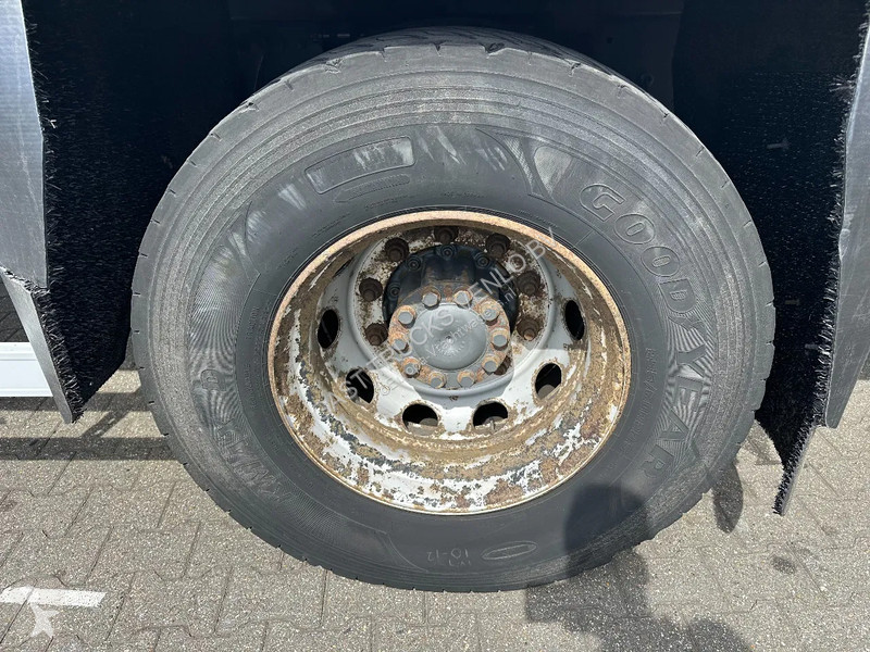 Camion Mercedes 1824 Closed Alu Box / 3000kg...