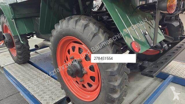 Camion Unimog 1/Restauriert