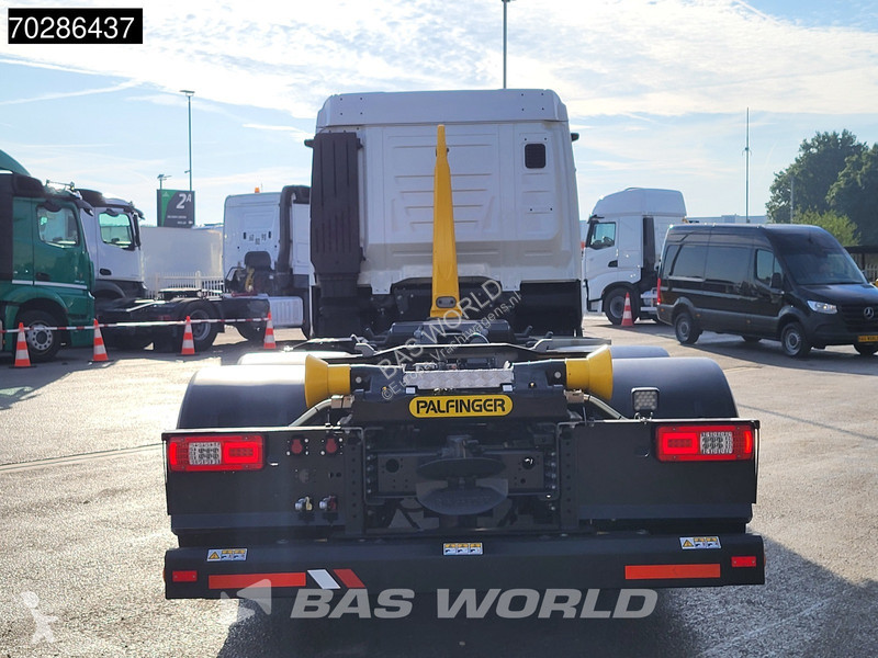 Vrachtwagen Iveco X-Way 580 6X2 Palfinger...