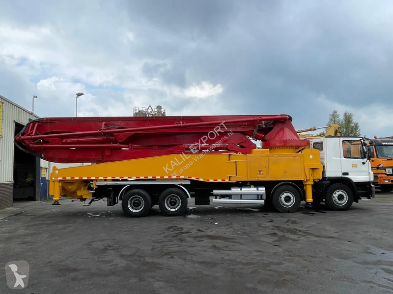 Camion Mercedes 4141 MP3 Concrete Pump 52...