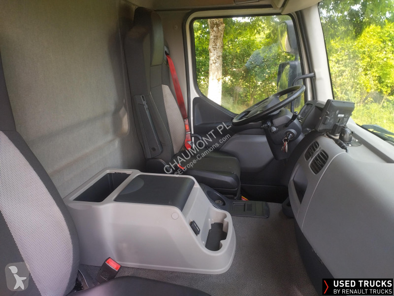 Kamion Renault D Wide