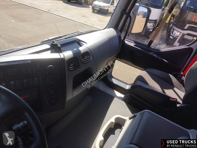 Kamion Renault D Wide