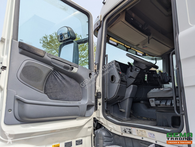 Camion Scania 6x2/4 Highline Euro5 - Closed box...