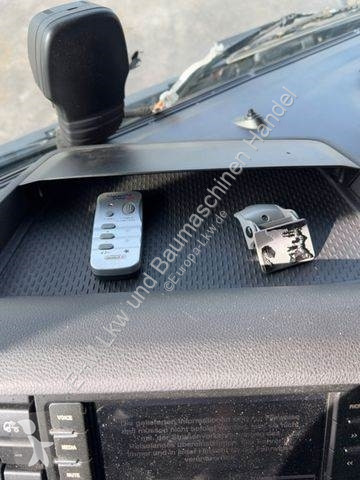 Kamion Iveco AS26SYS46 6X2 E6 HINTEN GELENKTE...