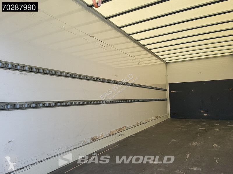 Vrachtwagen MAN 12.250 4X2 12tonner 1500kg...