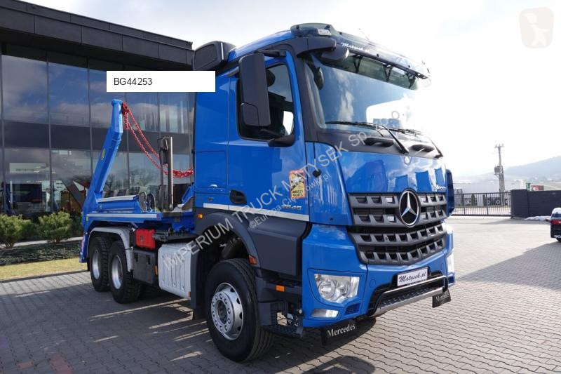 Camion Mercedes AROCS 2645