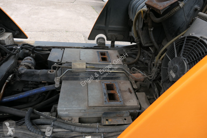 Echipament de curățare Johnson CN200 Sweeper