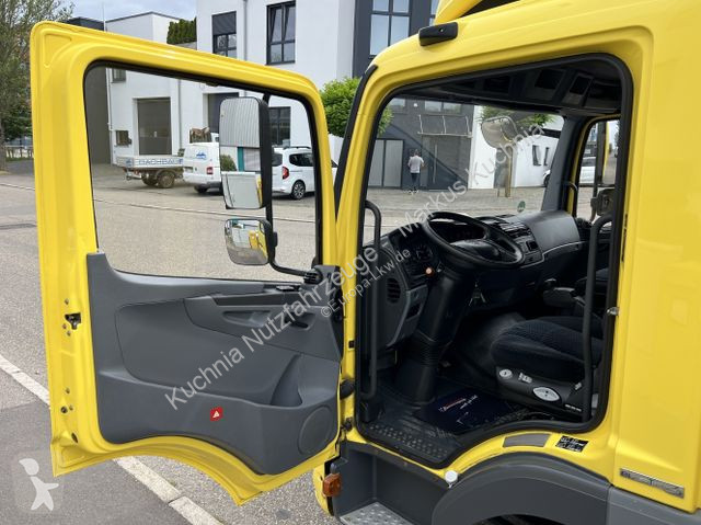 Kamion Mercedes 816L Möbelkoffer 6,15m LBW...