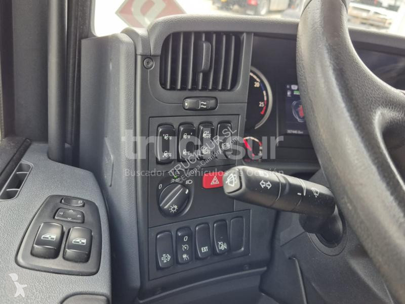 Kamion Scania ejes 6x2*4 320.26