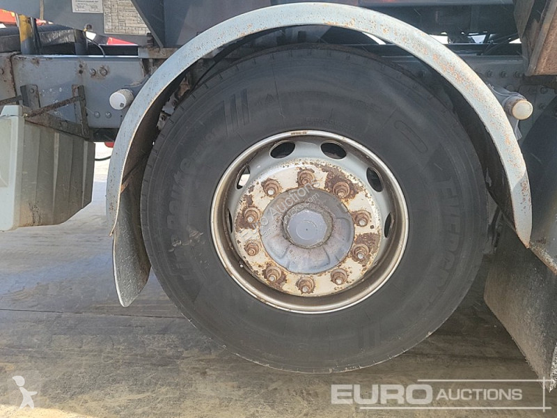 Camion Volvo FM300