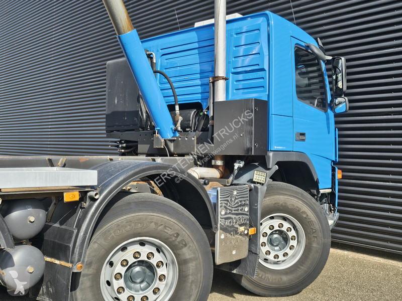 Kamion Volvo 440 / 10X4 / TIPPER / HUB...