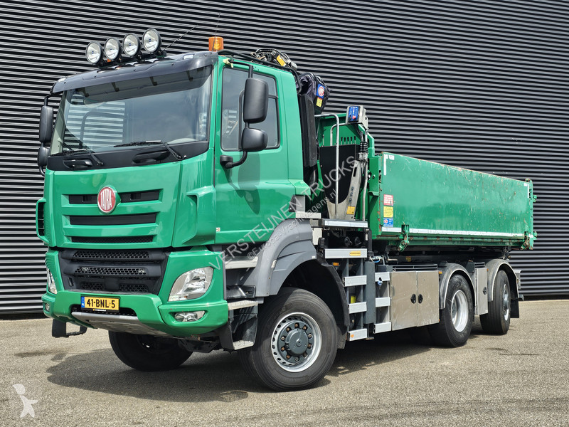 Lastbil Tatra T158/II 6X6 / HMF Z CRANE + 2...