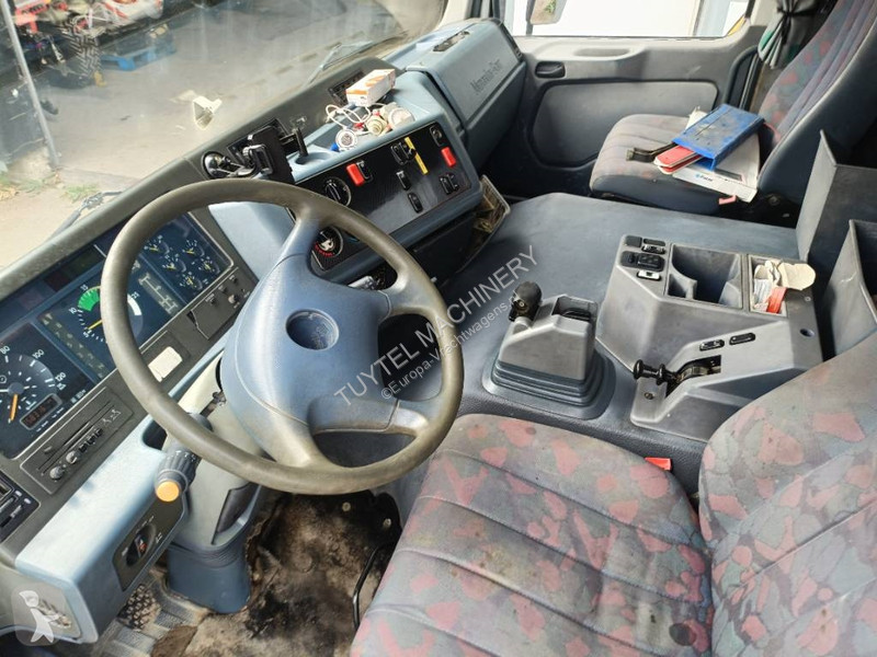Kamion Mercedes actros truck with hydraulic...