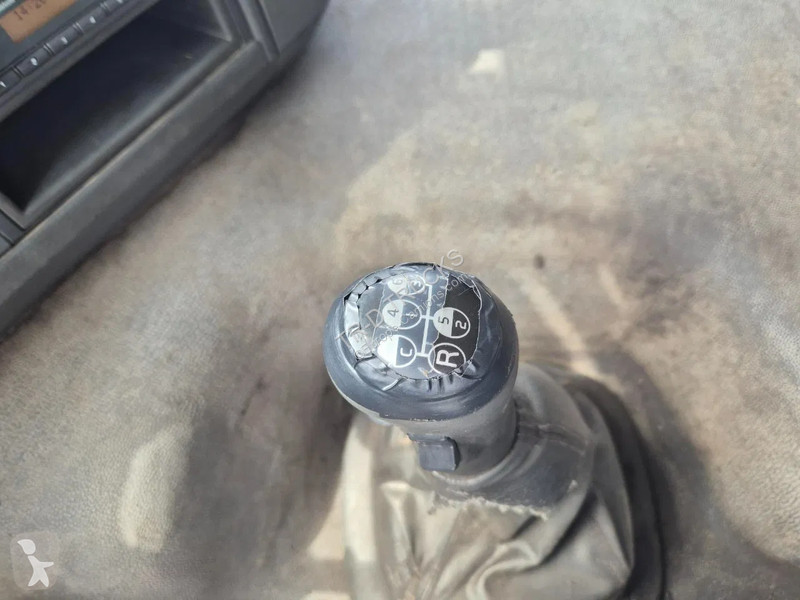 Camion Volvo 400 18000L FUEL/CARBURANT - 5 COMP...