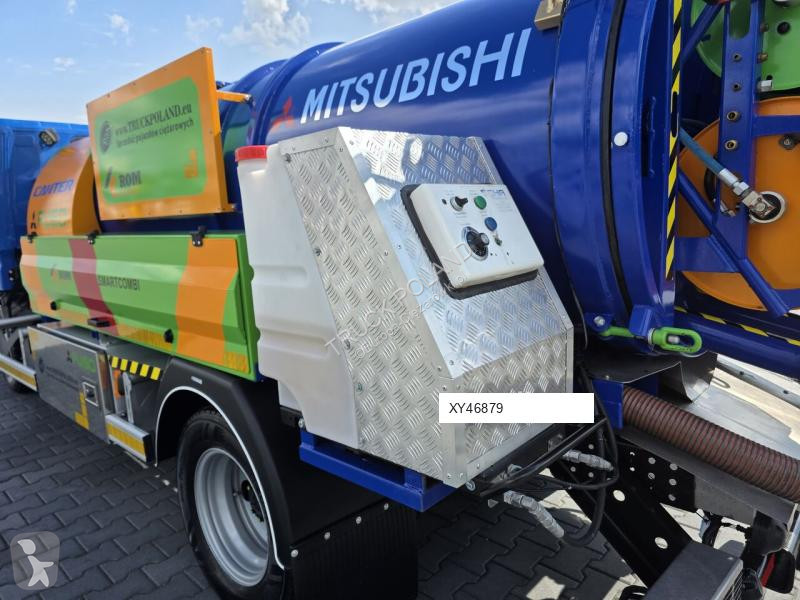 شاحنة Mitsubishi KOKS ROM SMART COMBI HOT WATER