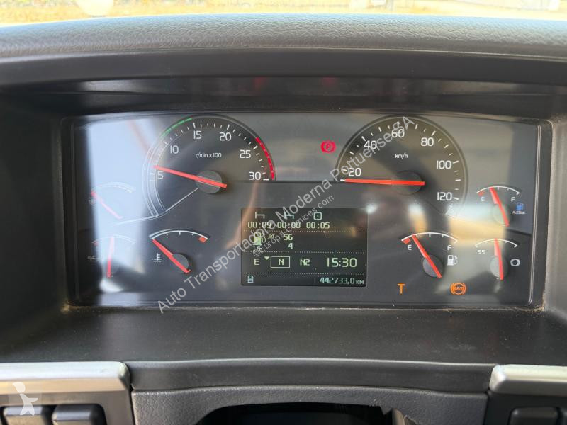 Kamion Volvo 450