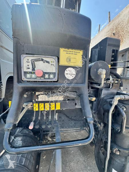 Camion Renault PREMIUM 370 DXI PLATEAU RIDELLES UE