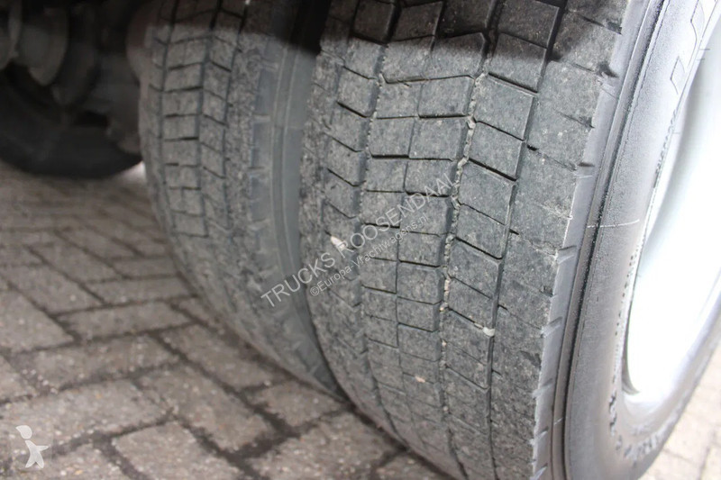 Kamion Iveco 120E21 + euro 6 + lift +...