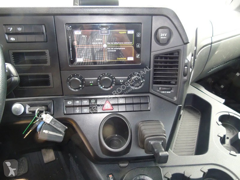 Camion Mercedes 2051 + 4X4 + HIAB 302 E6 / JIB...
