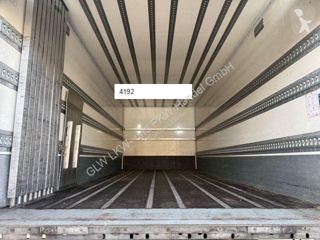 Kamion Mercedes ACTROS 1842 L