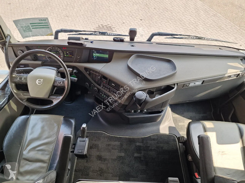 Camion Volvo 13500 Globetrotter XL 6x2 - BDF -...