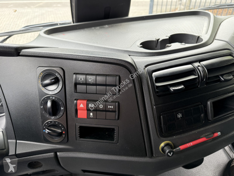 Kamion Mercedes 821 Kran Palfinger PK4200