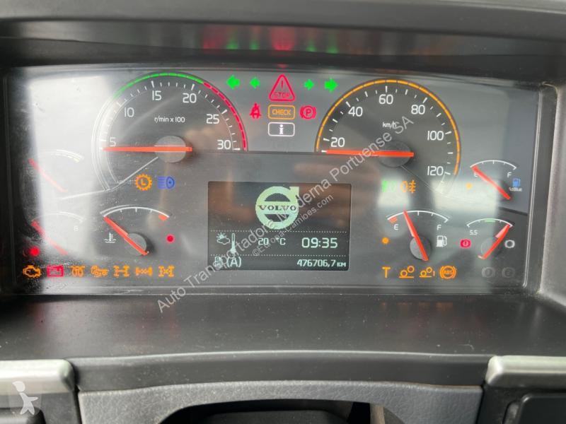 Kamion Volvo 400