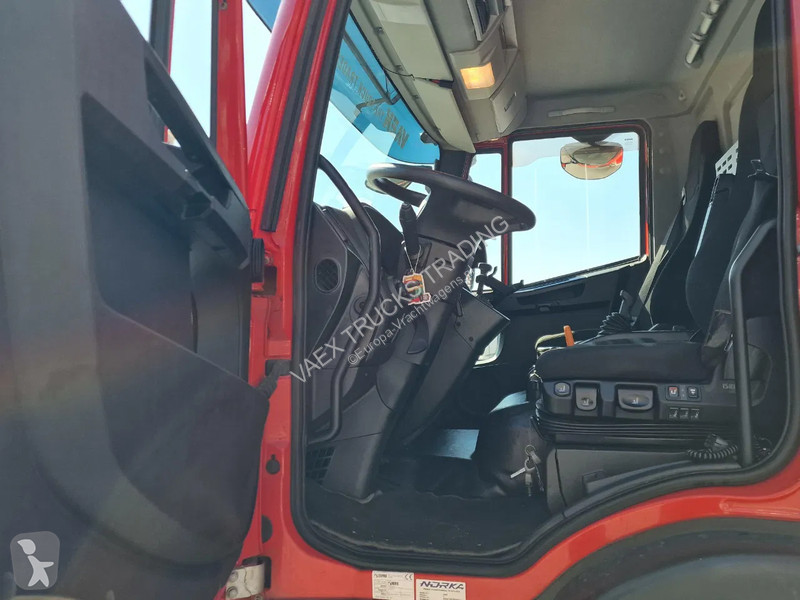Camion Iveco EuroCargo 120 210 - Isotherm box -...