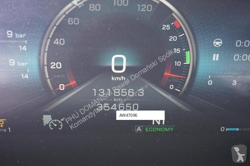 Kamion s návěsem Mercedes / TANDEM