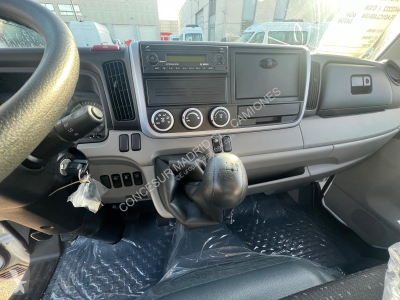 Camion Mitsubishi Fuso  3S13