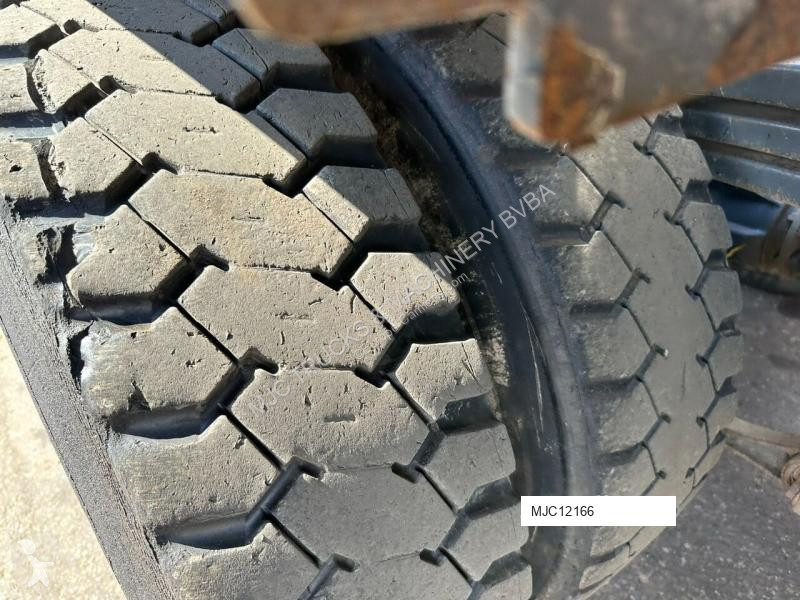 Vrachtwagen Volvo 420 6x4 AJK HOOKLIFT / HAAK...