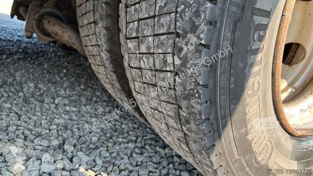 Kamion MAN TGL 10.220 Viehtransporter Rampe...