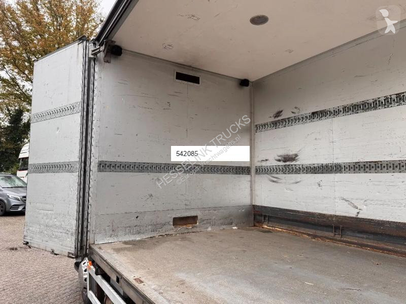 Camion Volvo FL 280 7.8M Side doors/Seitentüren...