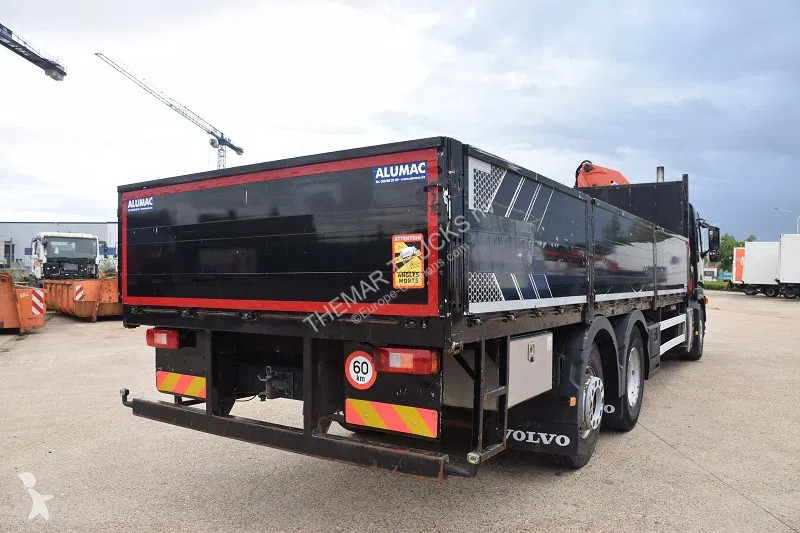 Camion Volvo 330