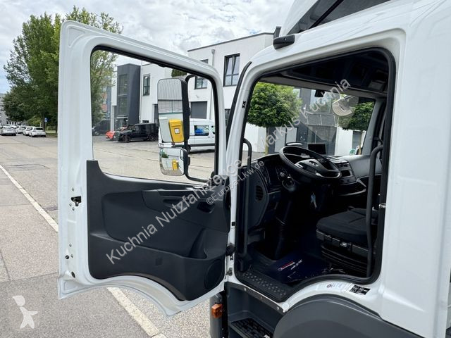 Camion Mercedes 824L Koffer 7,1m LBW Klima...