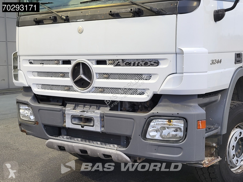 Camion Mercedes 3244 8X4 Retarder Putzmeister...