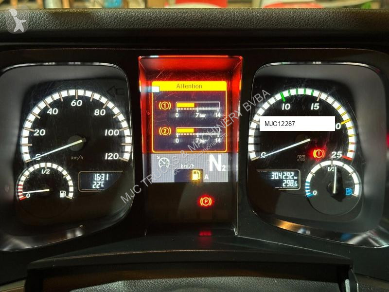 Lastbil Mercedes 16.000 L - 4 COMPARTIMENTS
