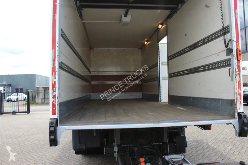 Lastbil Mercedes 1218 * EURO6 * LOW KM *