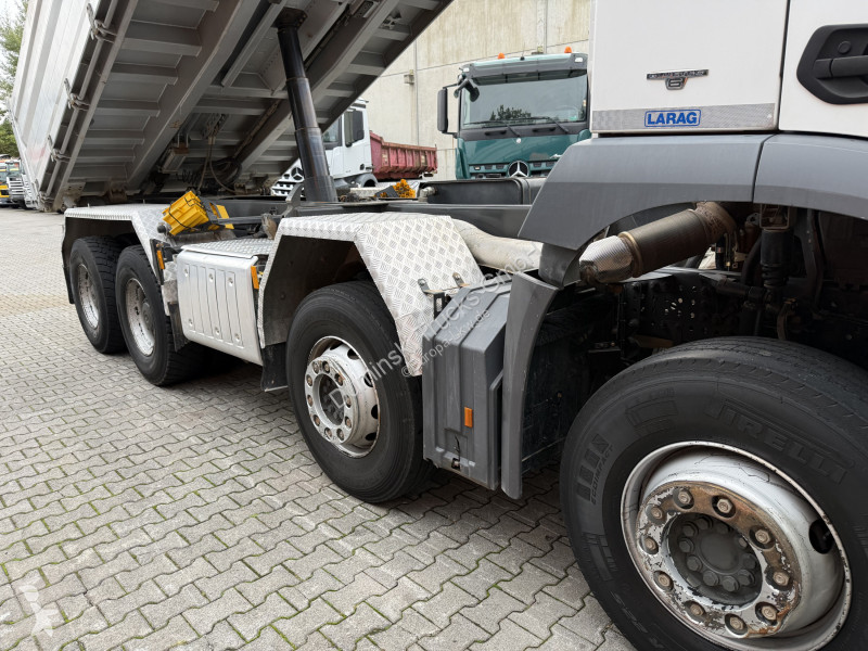 شاحنة Mercedes 3246K 8X4 Meiller