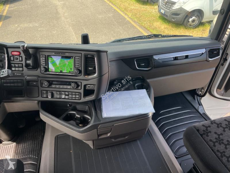Camion Scania 500