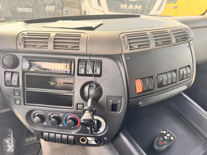 شاحنة DAF FAN 85460