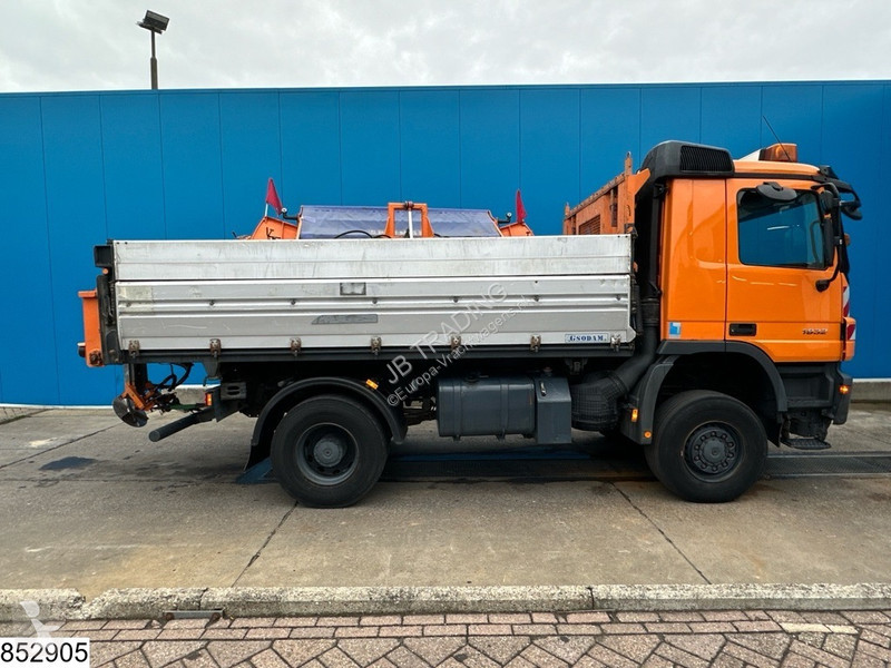 Mercedes 1832 4X4, Grit spreader, Snow plough,...